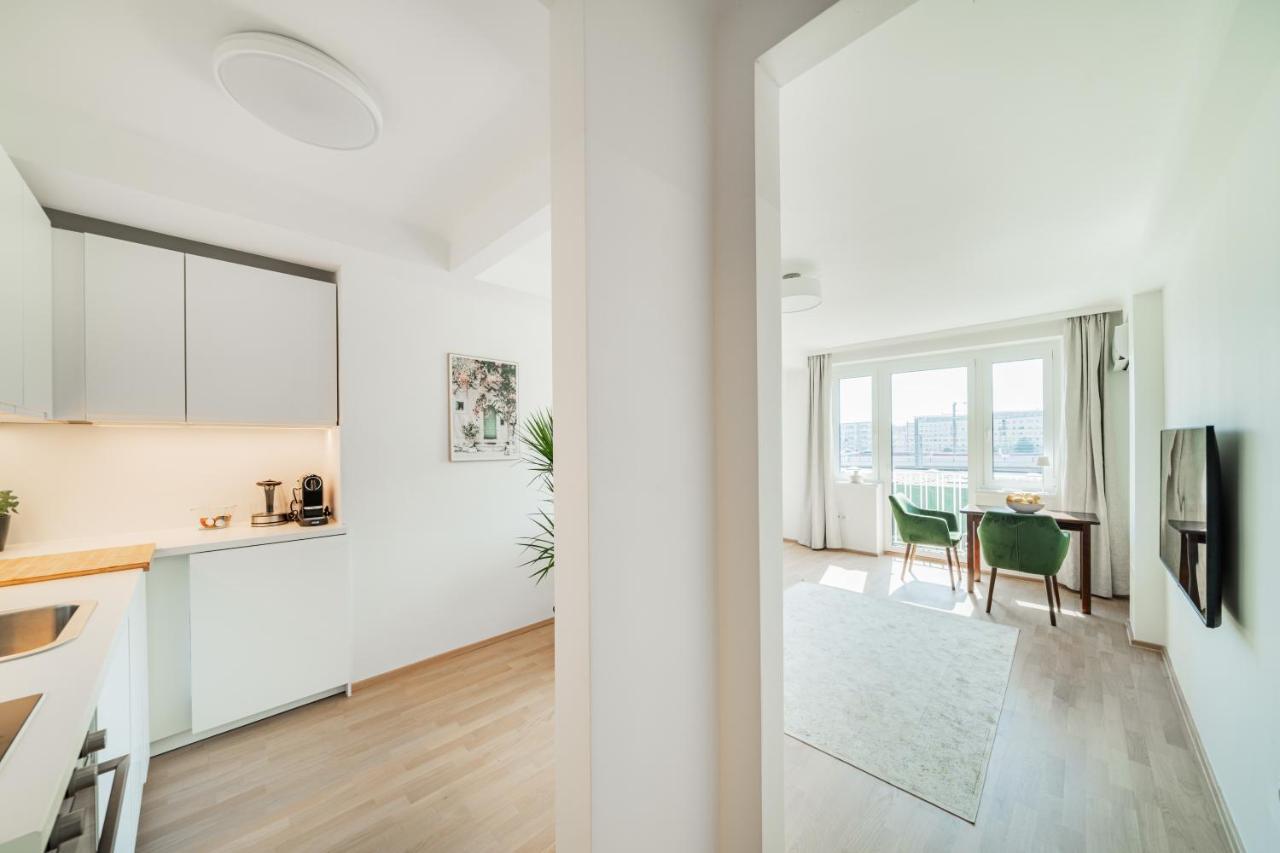 Zentrale 50M² Suite 10 Gehminuten Vom Hauptbahnhof Vienna Exterior photo